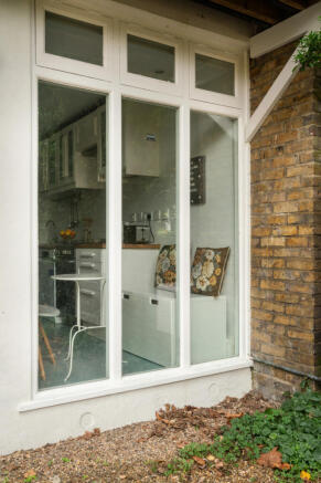 239347 - WICKHAM-ROAD-SE4-06.jpg