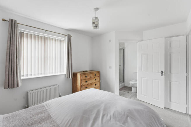 3 bed Semi-Detached for sale Image 8
