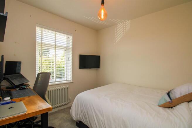 2 bed Semi-Detached for sale Image 9