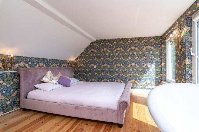 Bedroom 1 (Double with Ensuite)