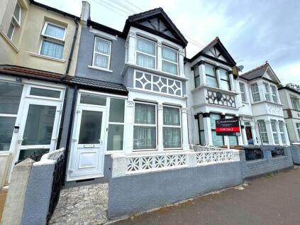 West End Avenue, London, E10