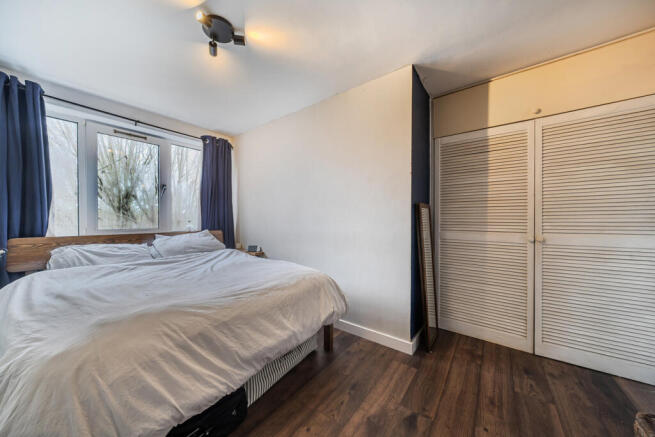 1407702-16-6995c7...