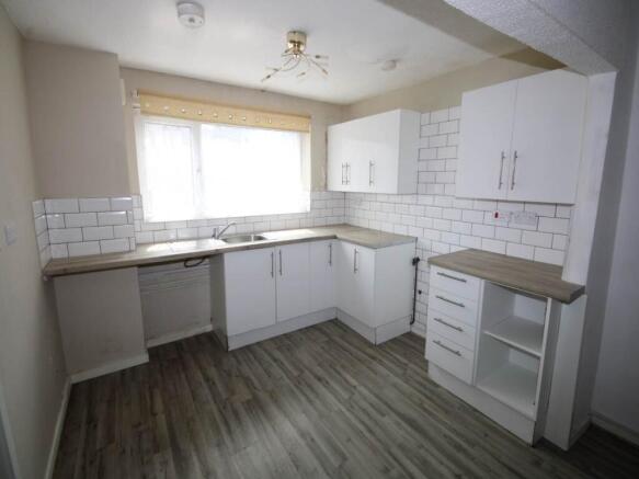Kitchen (2)