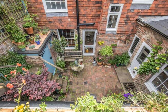 7 Southover High Street-11.jpg