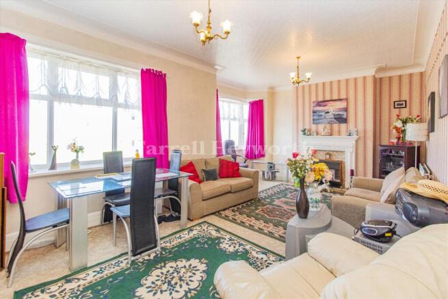 Lounge Further View T202603161646.jpg