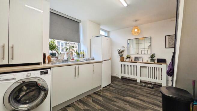2 bed Terraced for sale Image 5
