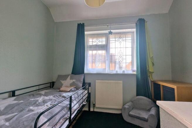 3 bed Semi-Detached for sale Image 12