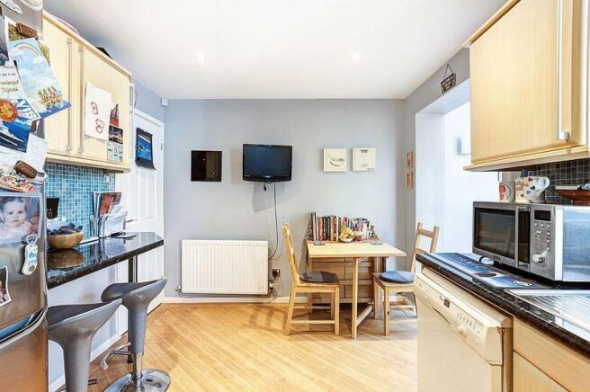 KITCHEN DINER