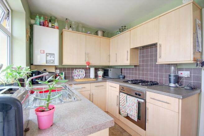 Kitchen 2.jpg