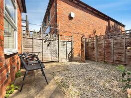 Flat 2, 223, Oxford Road, Reading RG1 7PX