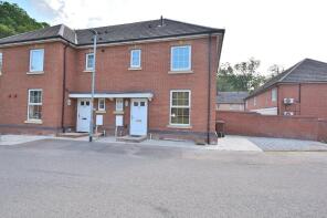 32, Berrywood Close, Northampton NN5 4BW