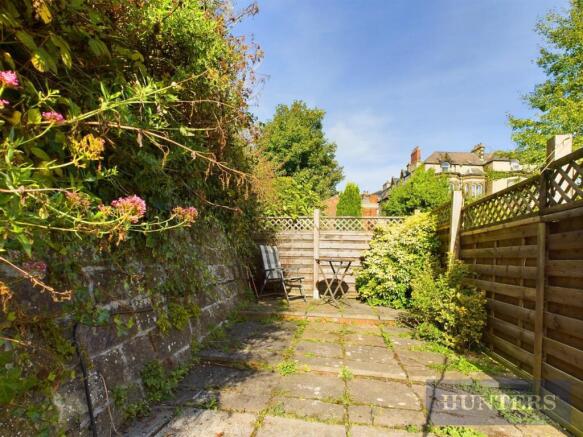 2 bed Apartment for sale Image 11