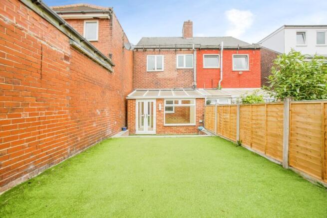 2 bed Terraced for sale Image 10