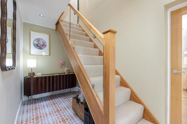 4 bed Detached for sale Image 6