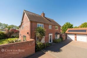 2, Salis Close, Colchester CO5 0FP