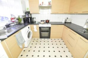 12, Darwell Close, East Ham, London E6 6BT