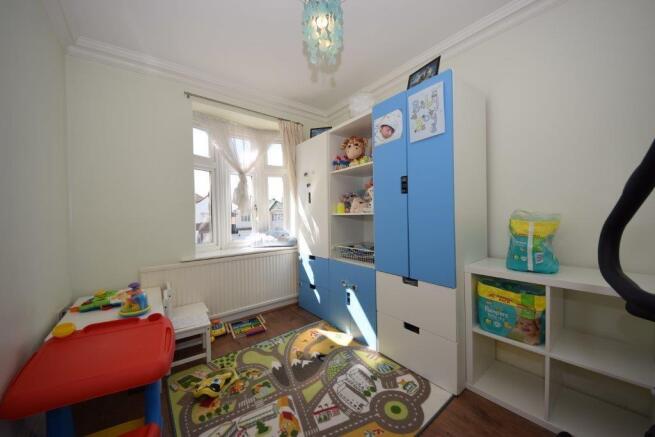 Lord Avenue 33 (1...