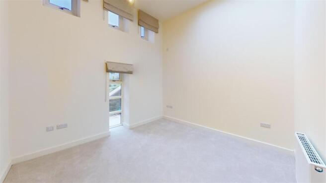 4 bed Mews to rent Image 6