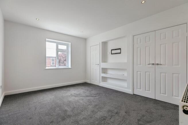 3 bed House to rent Image 8