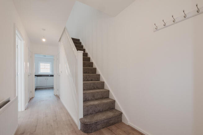 3 bed House to rent Image 8