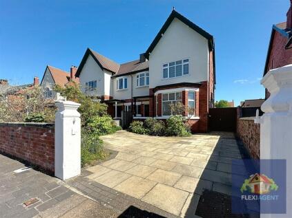 Coudray Road, Southport