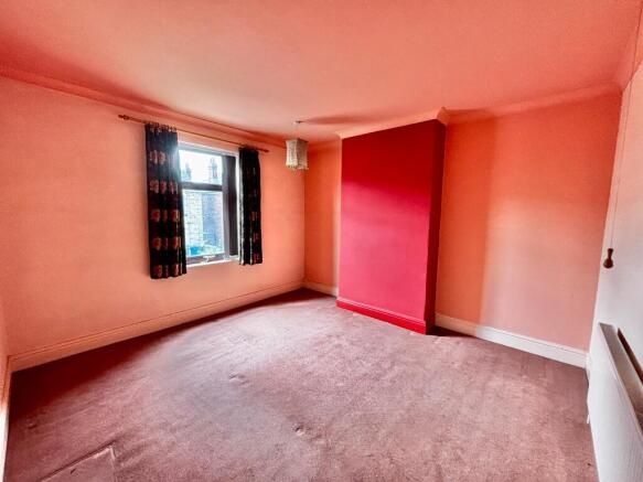 3 bed Terraced for sale Image 12