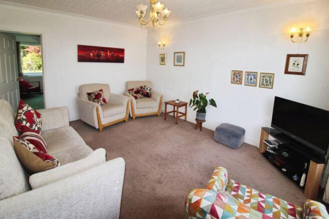 Rochford Avenue, Whitefield, Manchester photo 5