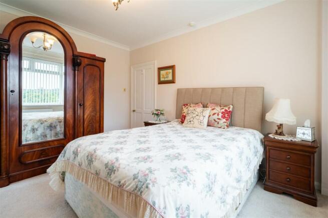 Bedroom 3-3.jpg