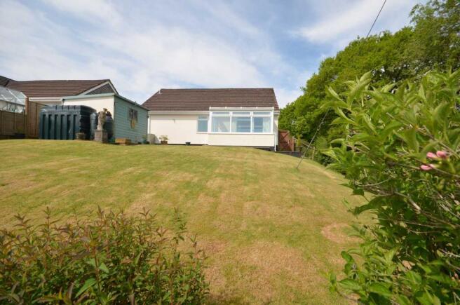 24 Lakelands Close