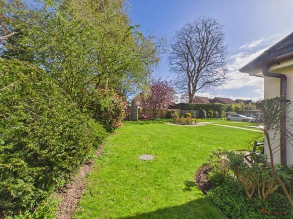 1 bed Sheltered Housing for sale Image 12