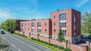 68, Cantilever Gardens, Station Road, Latchford, Warrington WA4 2GU