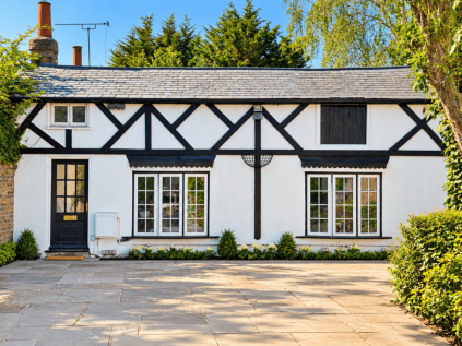 Flamstead End Road, Cheshunt, EN8