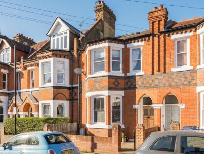 15 Faraday Road, London, W3 6JB