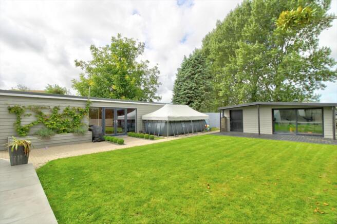 Annexe and Gym