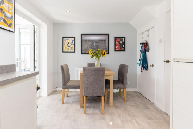 3 bed Semi-Detached for sale Image 7