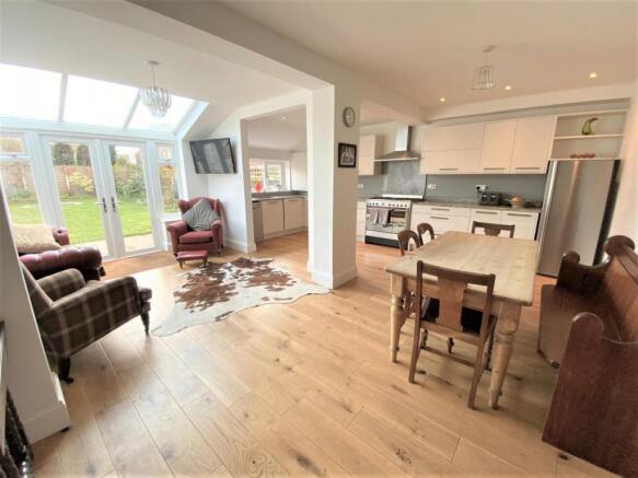 Kitchen/Living/Dinin