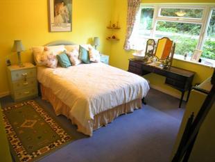 BEDROOM 2: