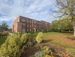 5, Dower House, Redland Way, Bricket Wood AL2 3FY