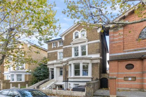 Altenburg Gardens,
Clapham Junction, SW11