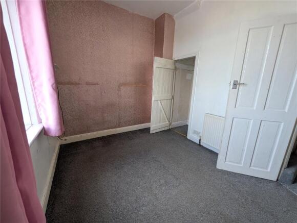 3 bed Terraced to rent Image 9