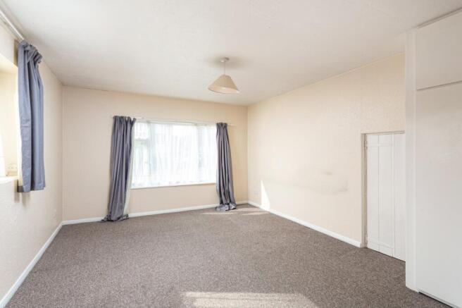 4 bed Semi-Detached for sale Image 6