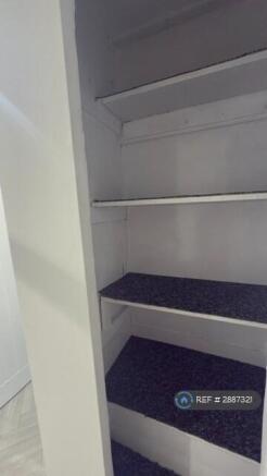 4 bed Terraced to rent Image 8