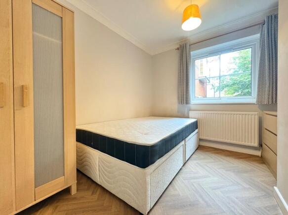 2 bed Flat to rent Image 9