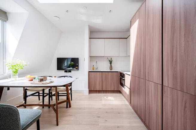 Apartment J (35).jpg