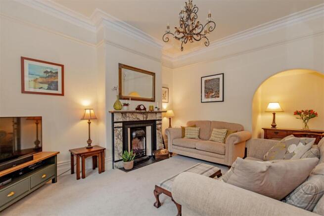 Reception Room-1.jpg