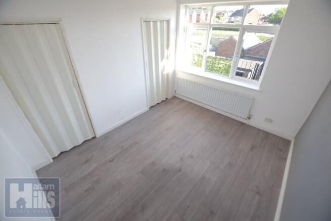 2 bed Flat to rent Image 5