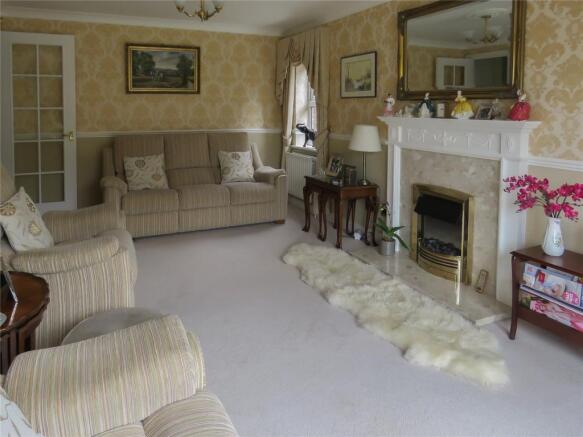 Lounge 1