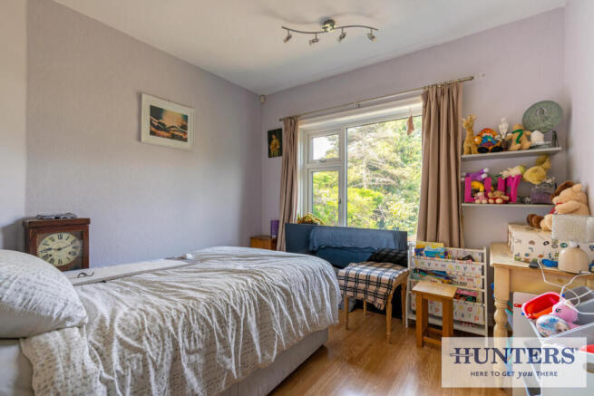 4 bed Semi-Detached Bungalow for sale Image 11