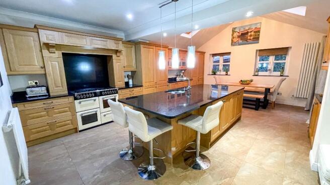 Kitchen/Dining Room