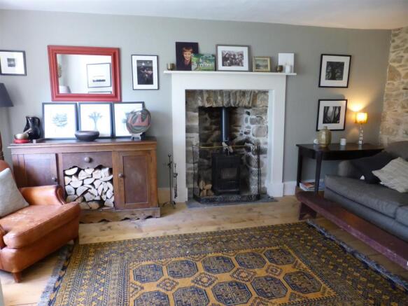 SITTING ROOM